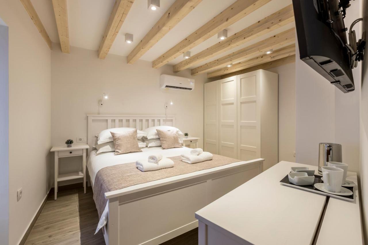 Cosmijeva Luxury Rooms Split Luaran gambar